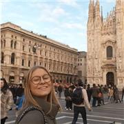 Universitaria al primo anno di Lingue, letterature e mediazione culturale. Aiuto gli studenti con compiti e studio (6-14 anni)